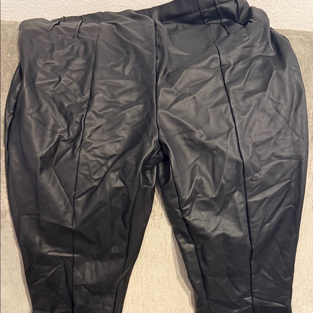 SHEIN Black Skinny Pants